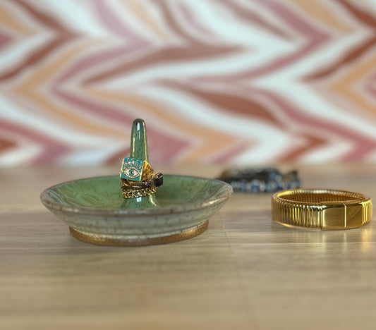 Light Green and White Ring Holder